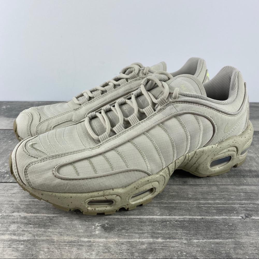 Nike Air Max Tailwind IV SP Sand Running Shoes - Picture 3 of 7